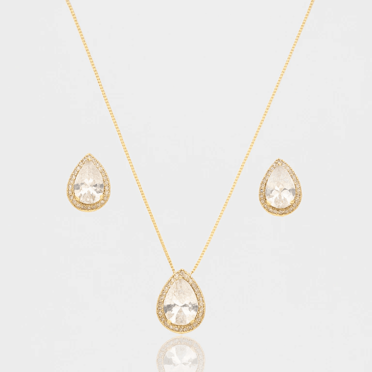 Conjuntos — CONJUNTO CORRENTE PINGENTE E BRINCO GOTA CRAVEJADO - BANHO OURO 18K