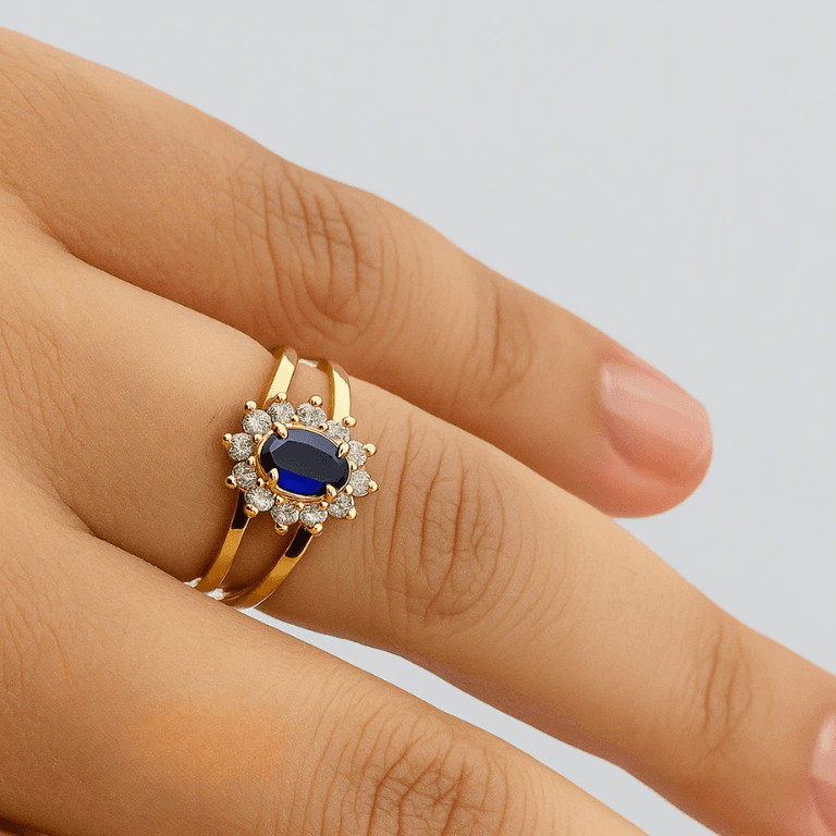 Formatura — ANEL COM PEDRA AZUL - BANHO OURO 18K - 22