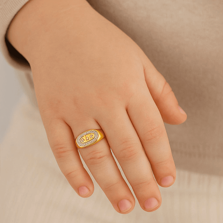 Formatura — ANEL ABC COM ZIRCÔNIAS - BANHO OURO 18K - 8