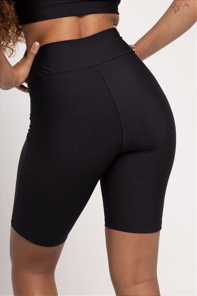 Short Fitness Três