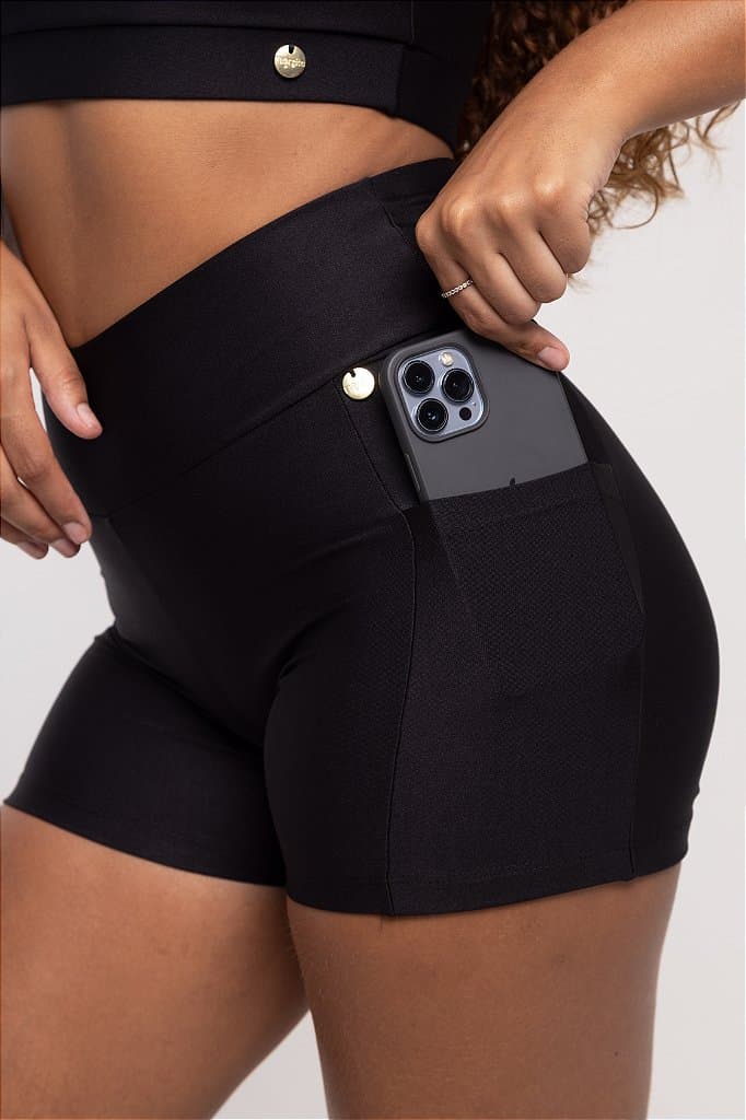 Short com Bolso