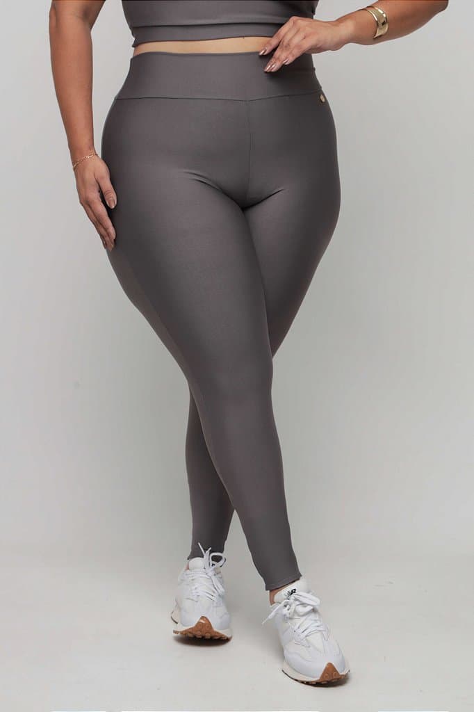 Legging Básica Plus Size — Silver Chalice / G1