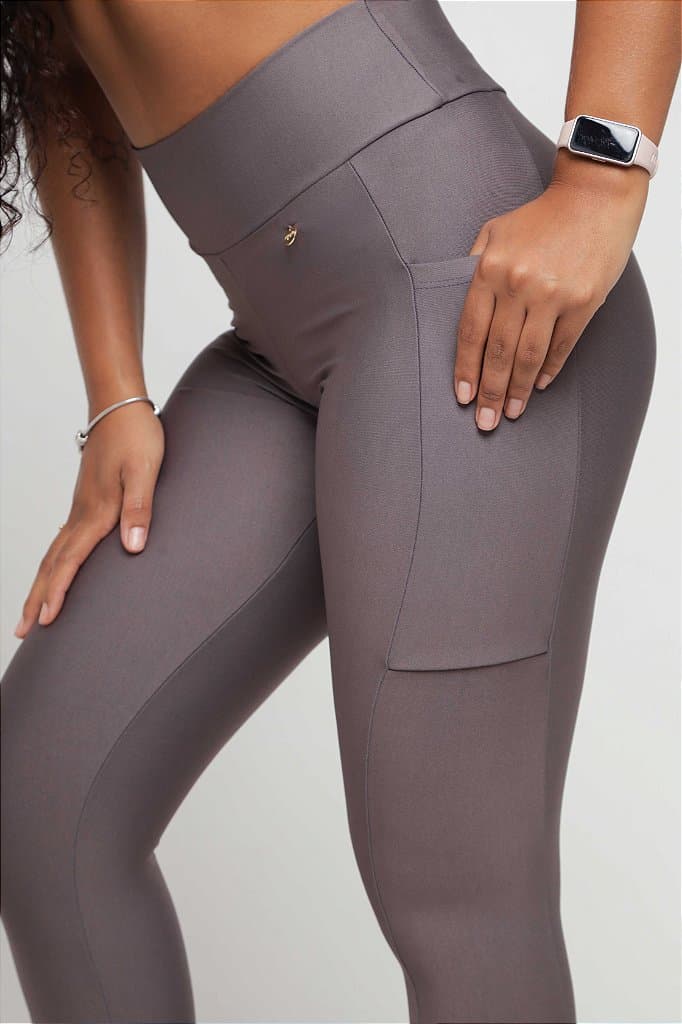 LEGGING COM BOLSO — Nutmeg / G