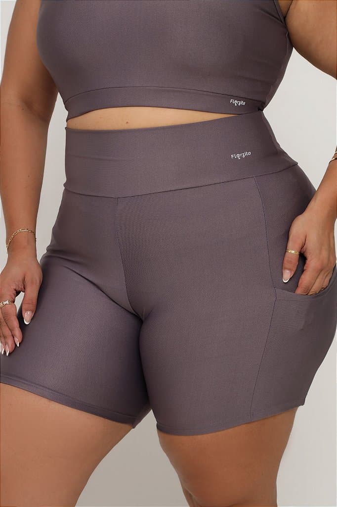 Short Fitness com bolso Plus Size — Silver Chalice / G1