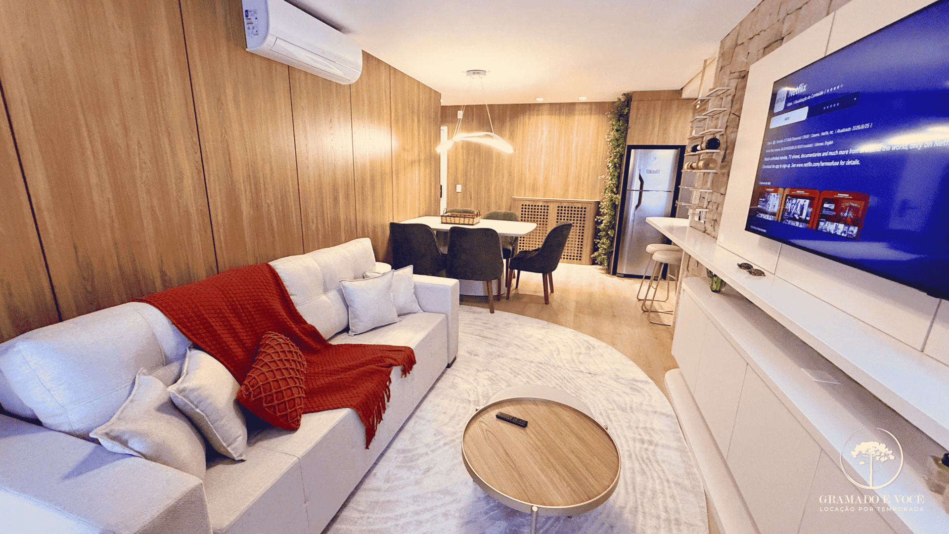 Apartamento novo no Centro de Canela com piscina aquecida