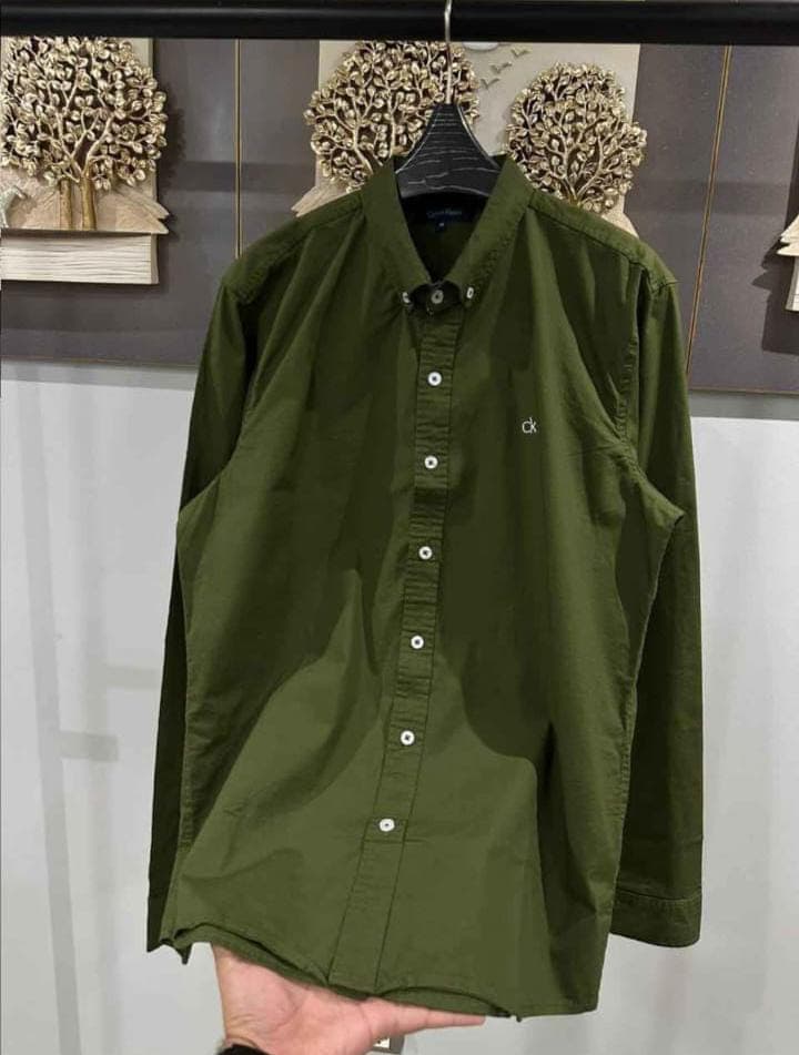 Camisa Manga Larga Calvin Klein clasica para caballero — VERDE MILITAR - M