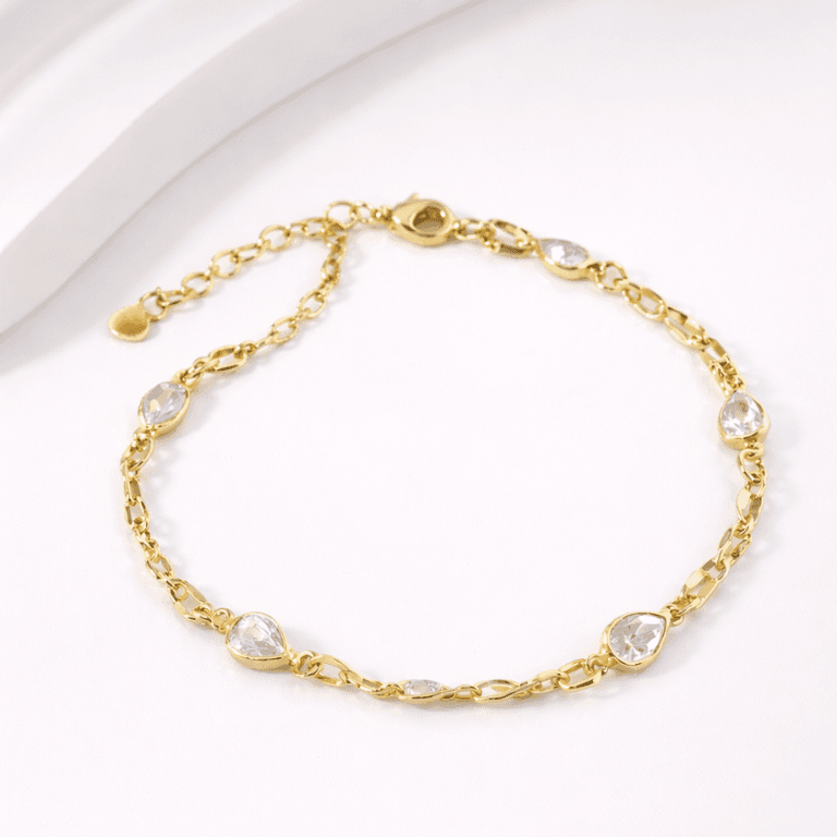 Pulseiras — PULSEIRA COM ZIRCÔNIAS BRANCAS - BANHADA A OURO 18K - DOURADO