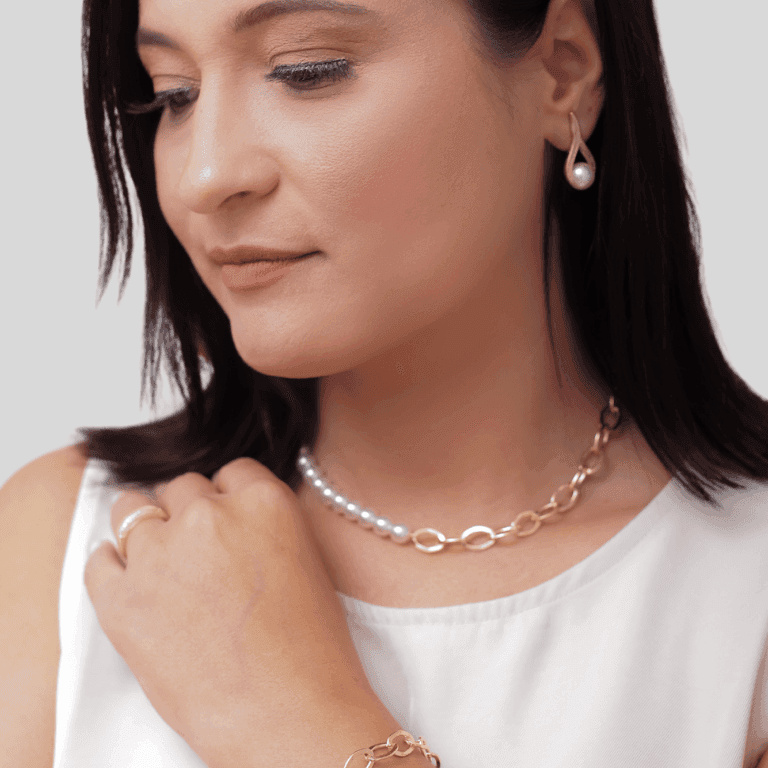 Brincos de Pérolas — PEQUENO - BRINCO ELEGÂNCIA PURA COM PÉROLA CLÁSSICA - BANHO OURO 18K