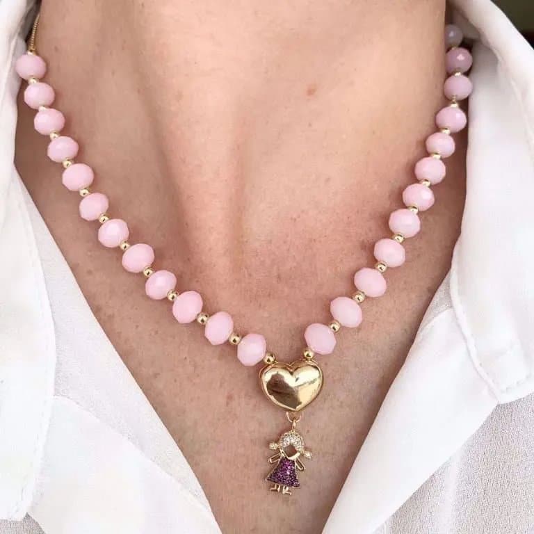 Gargantilha com Pedras com Pingente Filho(a) Banho Ouro 18K — MENINA / Rosa