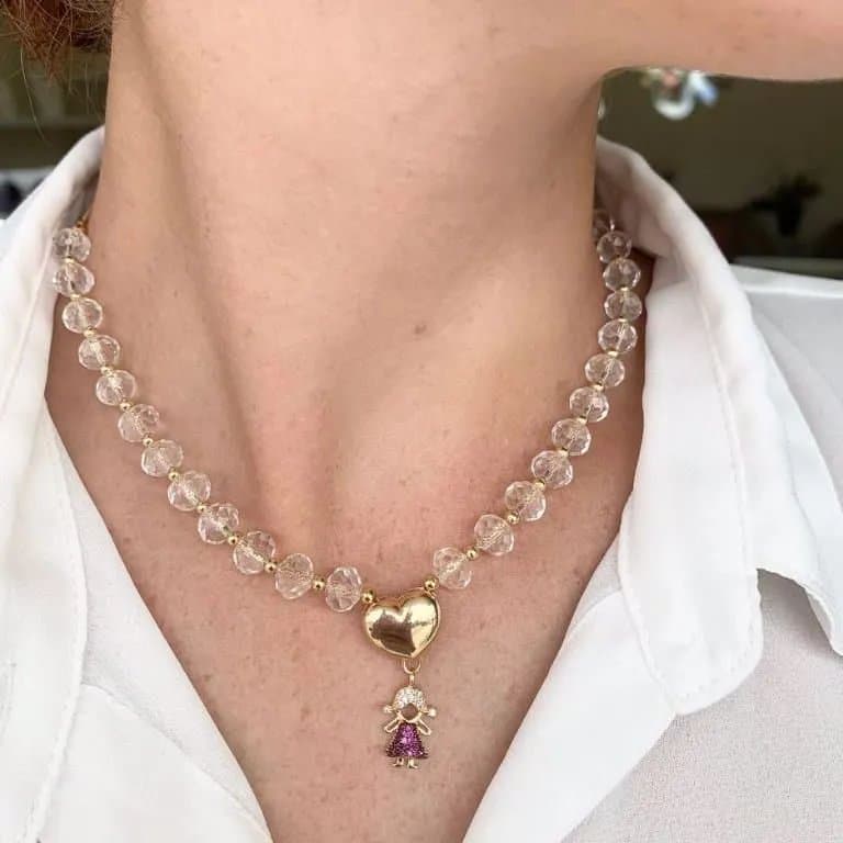 Gargantilha com Pedras com Pingente Filho(a) Banho Ouro 18K — MENINA / Transparente