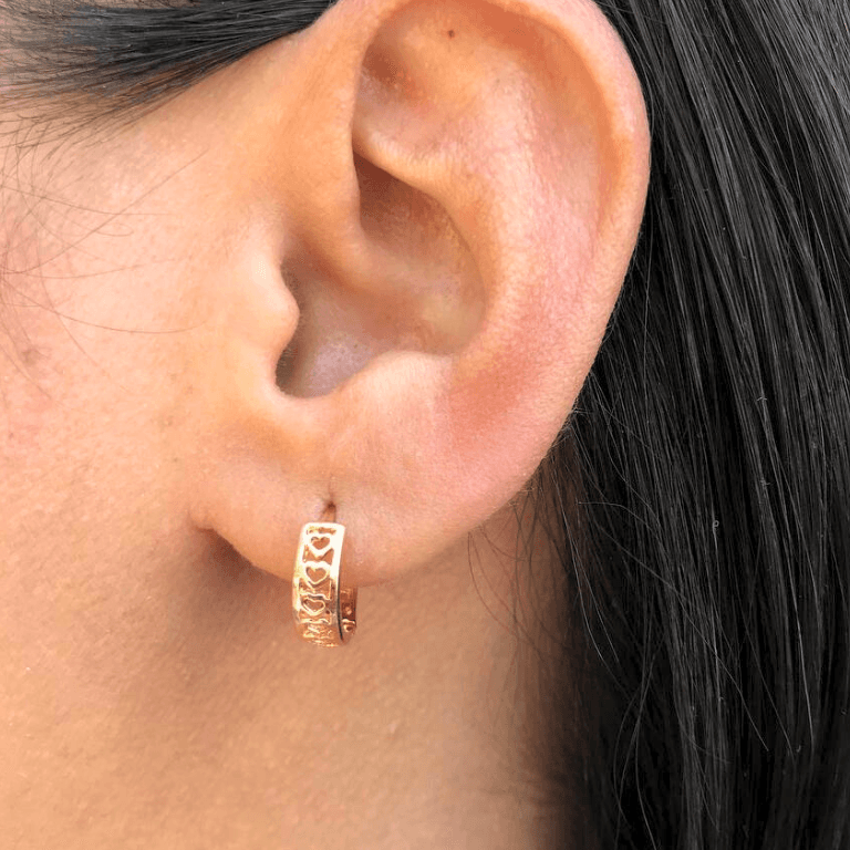 Brinco Argola Coração Vazado Banho Ouro 18k — default