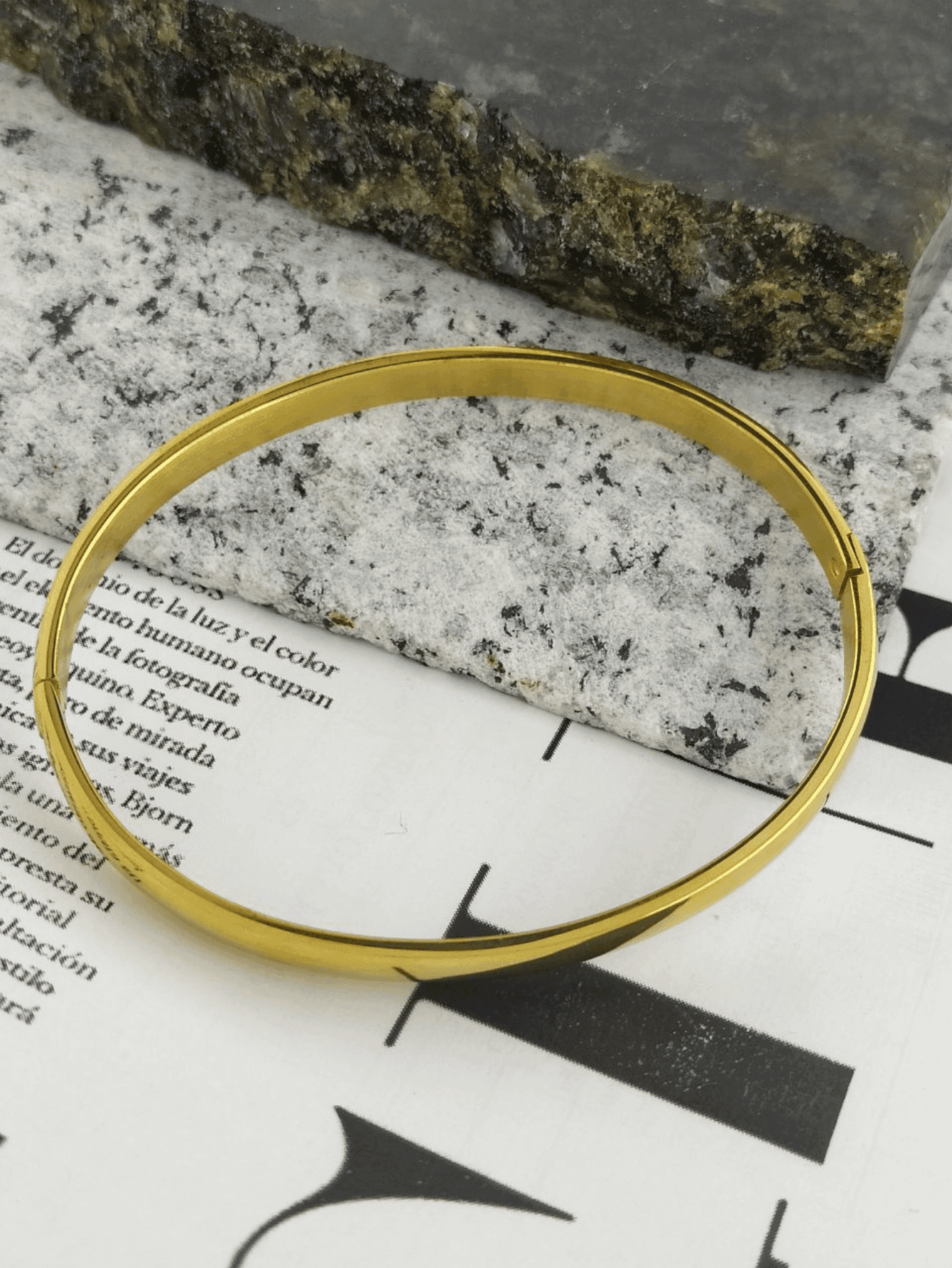Bracelete Dourado Liso — Dourado