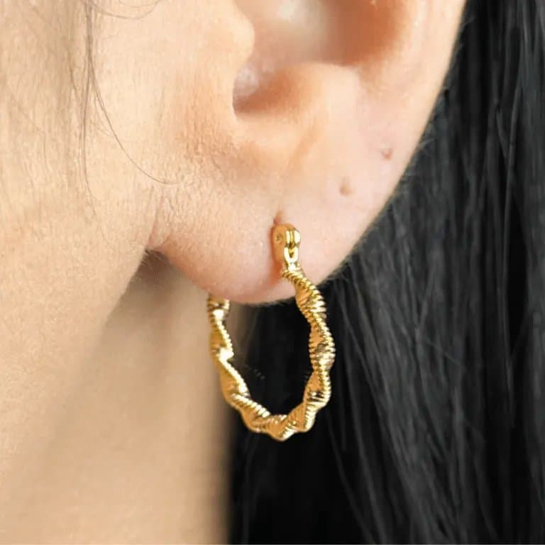 Brinco Argola Respeito Banho de Ouro 18k