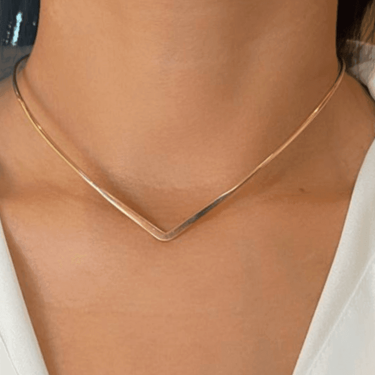 Choker Aro Design em V Banho de Ouro 18k — default