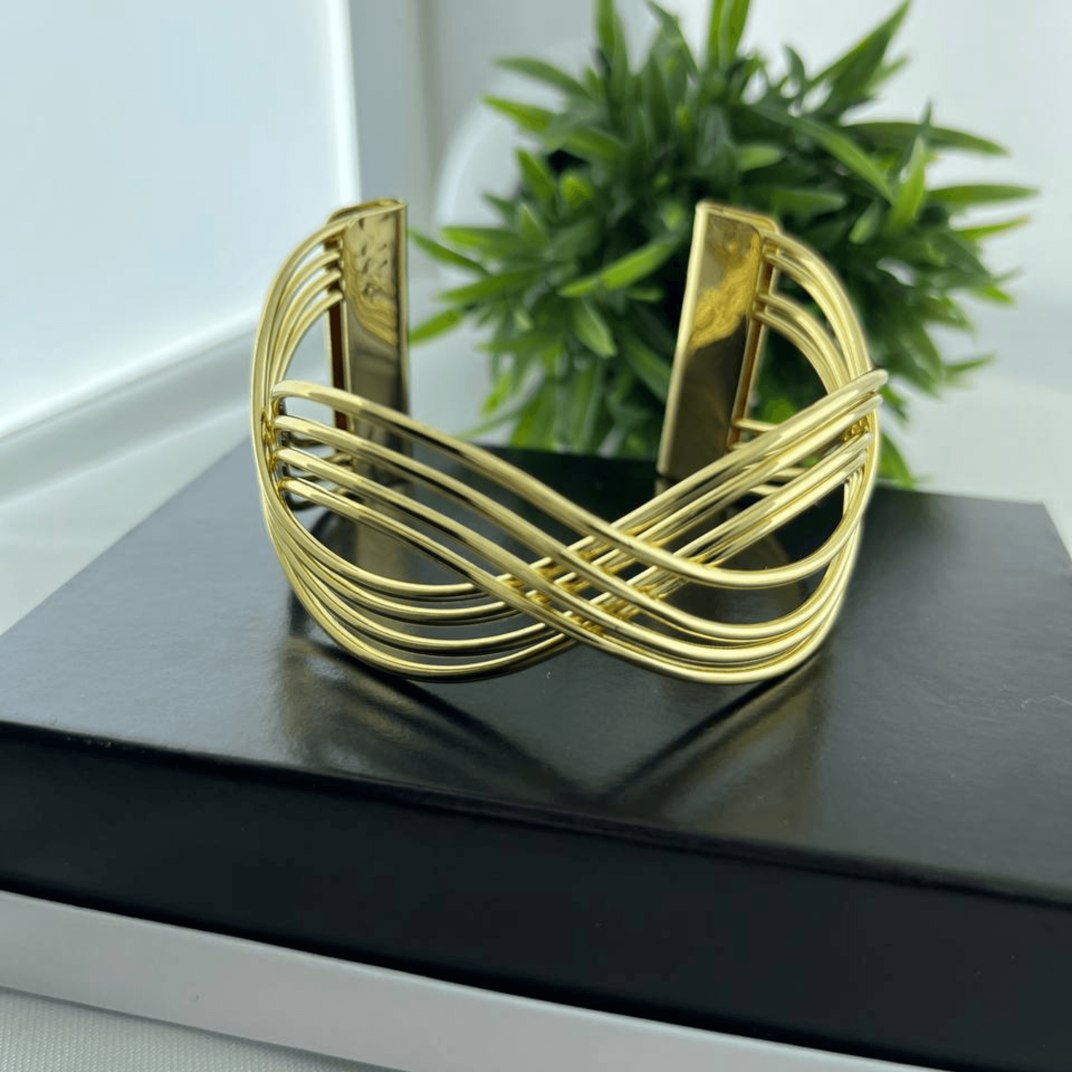 Bracelete Detalhado