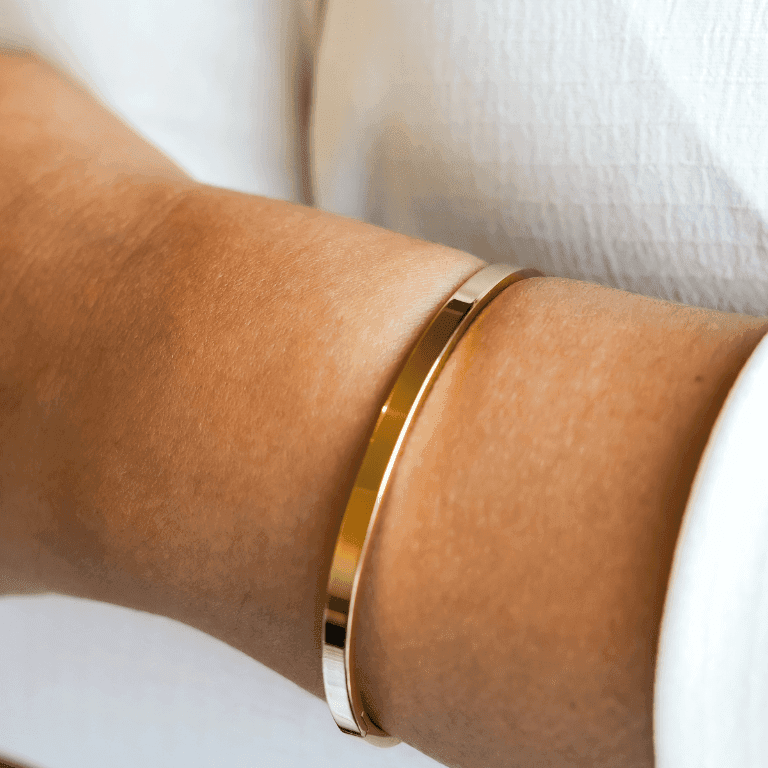Bracelete Liso Banho de Ouro 18k