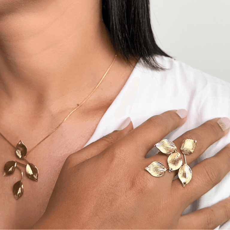 Anel Folhas Banho Ouro 18k