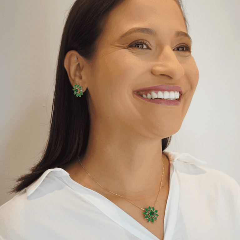 Conjunto Corrente Pingente e Brinco Flor Banho Ouro 18k — Verde