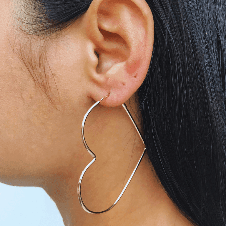 Brinco Argola Coração — Ouro 18k
