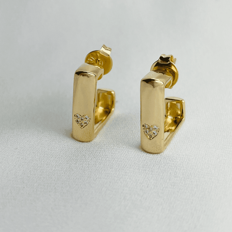 Brinco Meia Argola Quadrada Banho de Ouro 18k