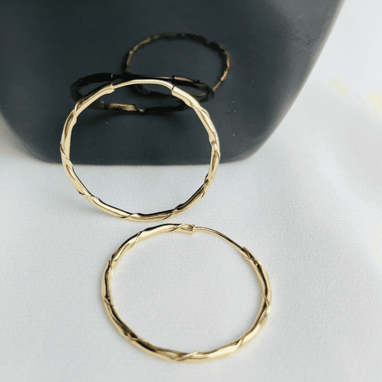 Brinco Argola Aro Torcido Banho de Ouro 18k