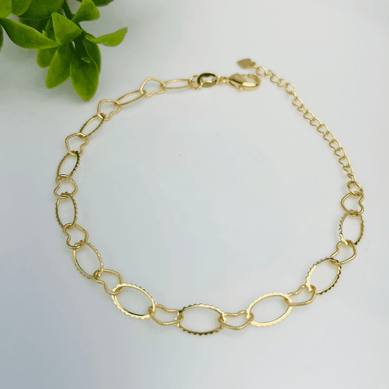 Pulseira com Elo Oval e Coração Banho de Ouro 18k