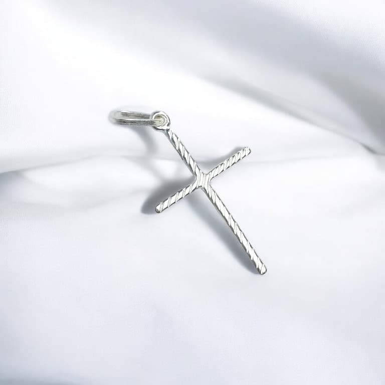 Crucifixo com Detalhes Prata 925