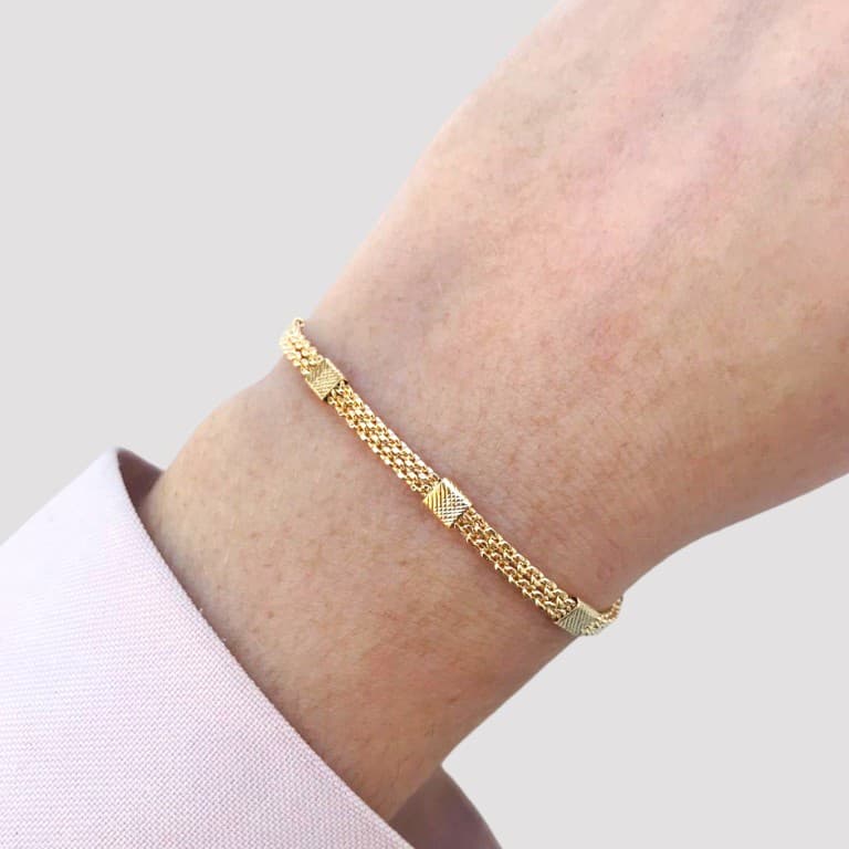 Pulseira Formada por Fio Duplo Banho de Ouro 18k