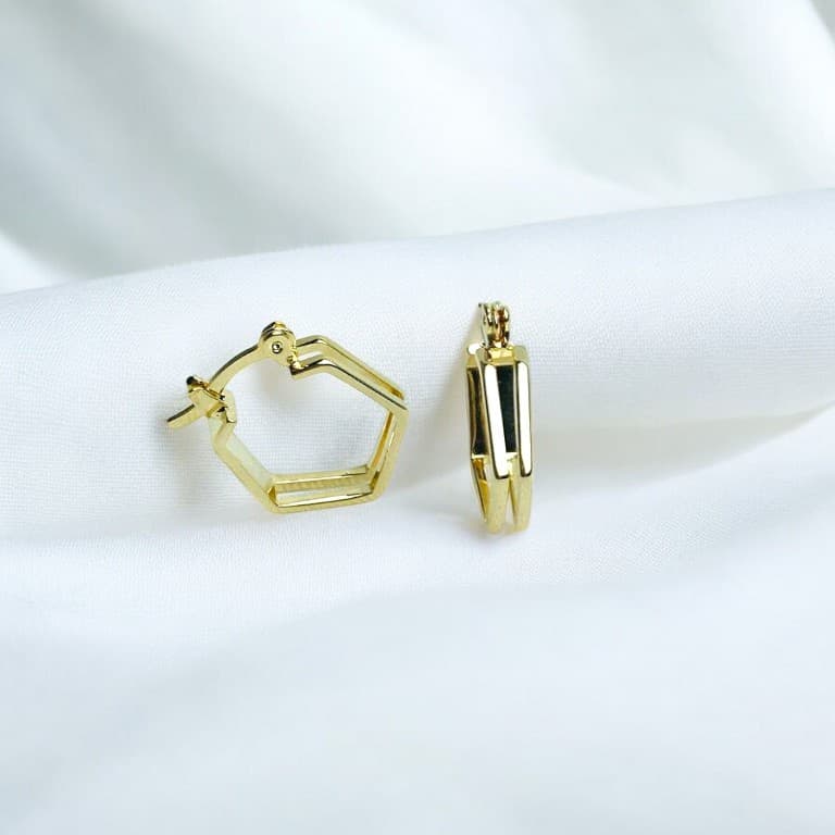 Brinco Argola Pentágono Banho de Ouro 18k — default