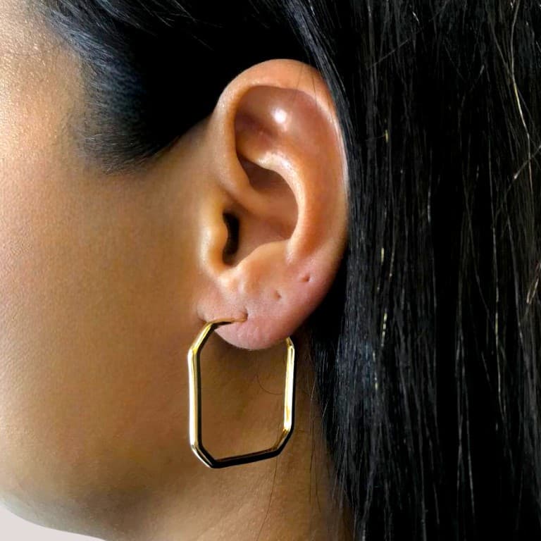 Brinco Argola Quadrada Banho de Ouro 18k — default