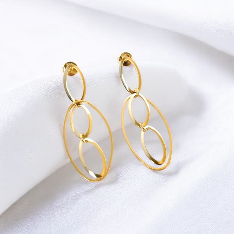 Brinco Argolas Entrelaçadas Banho de Ouro 18k