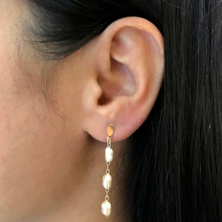 Brinco Pérolas Barrocas Banhado a Ouro 18k