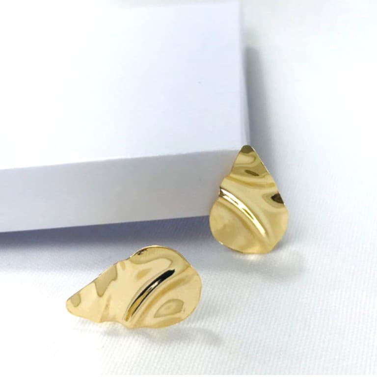 Brinco Gota Ondulado Banhado a Ouro 18k