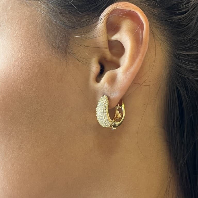 Brinco Argola Com Zirconias — m