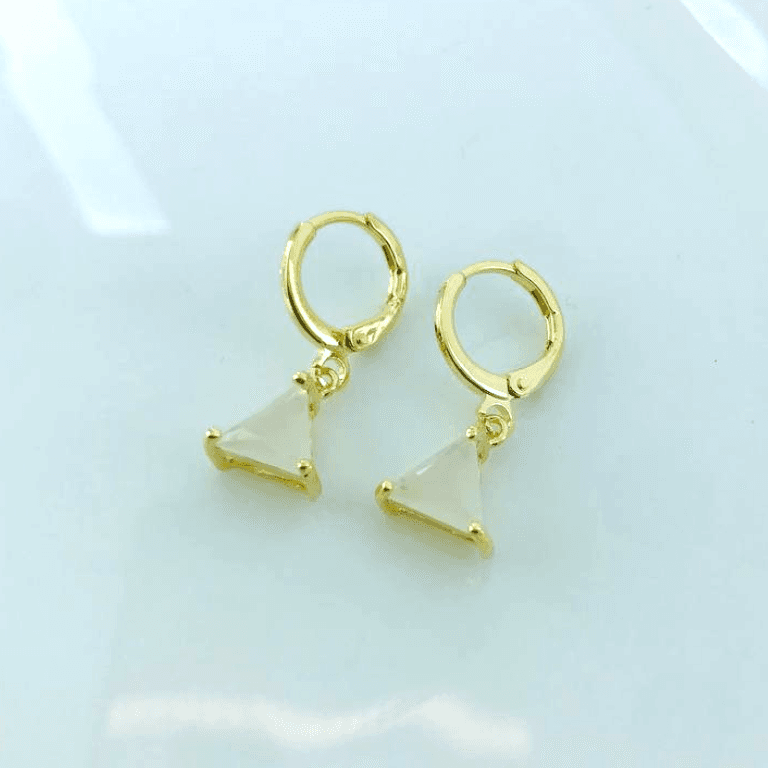 Brinco Argola com Pedra Leitosa Banhado a Ouro 18k