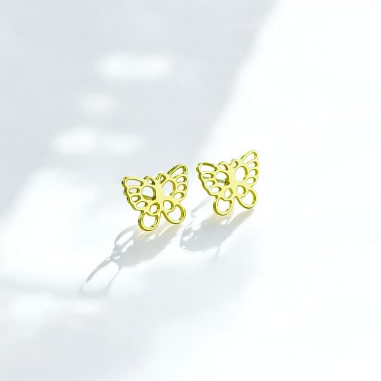 Brinco Borboleta Vazado Banhado a Ouro 18K — default