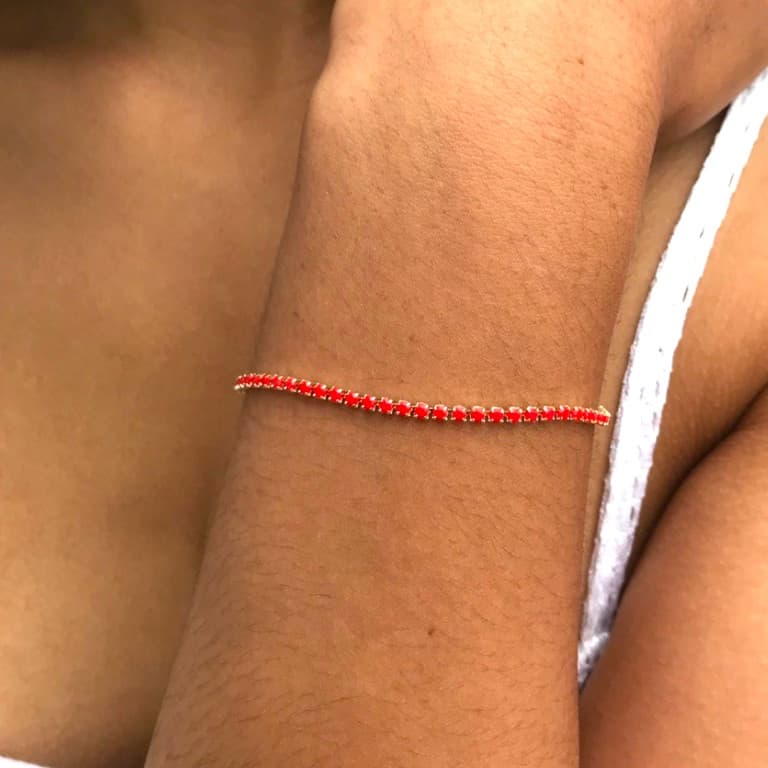 Pulseira com Pedras Vermelhas Banhada a Ouro 18K — default