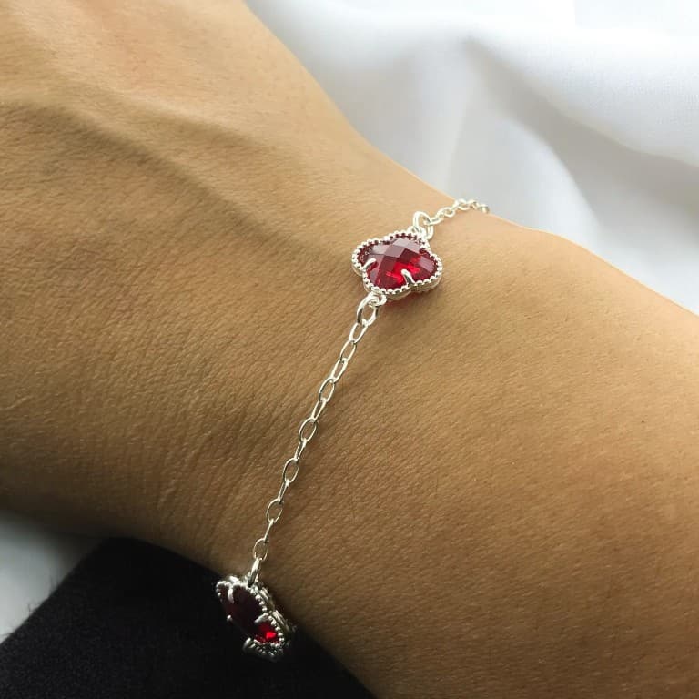 Pulseira Trevos Vermelhos em Prata 925