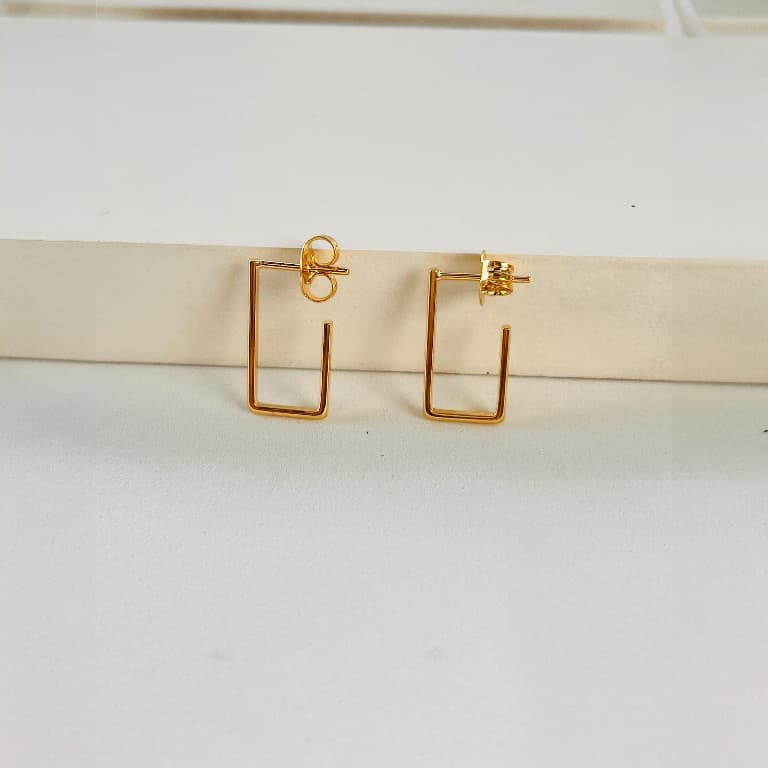 Brinco Argola Retangular Banhado a Ouro 18K
