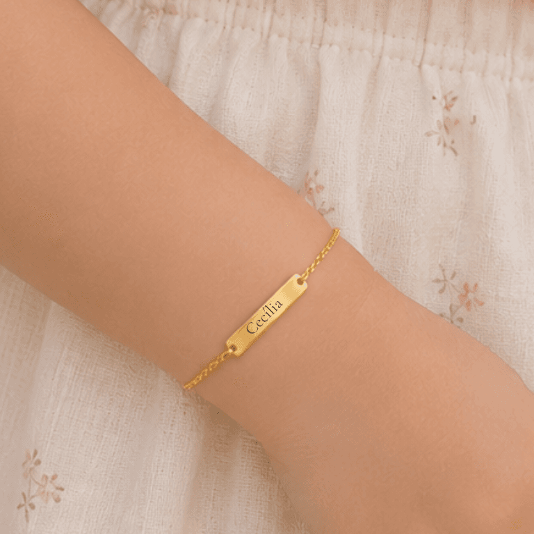 Pulseira Infantil com Plaquinha para Personalização Banhada a Ouro 18K