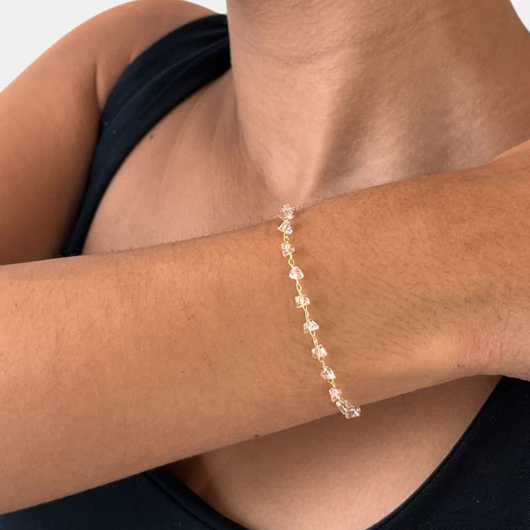 Pulseira com Pedrinhas em Cristais Banhada a Ouro 18K