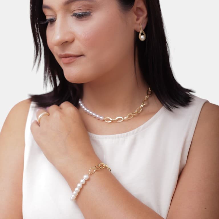 Pulseira Meia Pérola Meia Elos com Fecho Bóia Banhada a Ouro 18k