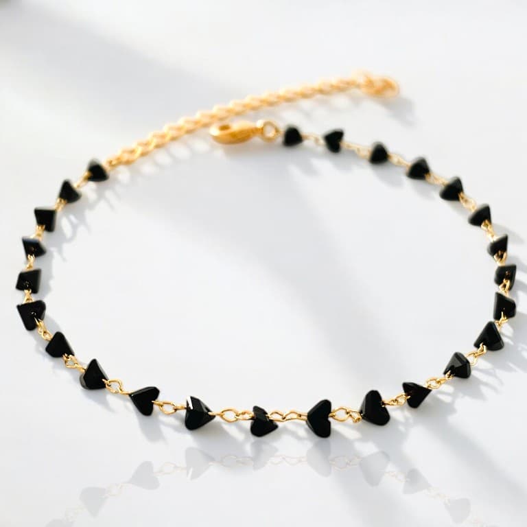 Pulseira com Pedrinhas em Cristais Preto Banhado a Ouro 18K — default