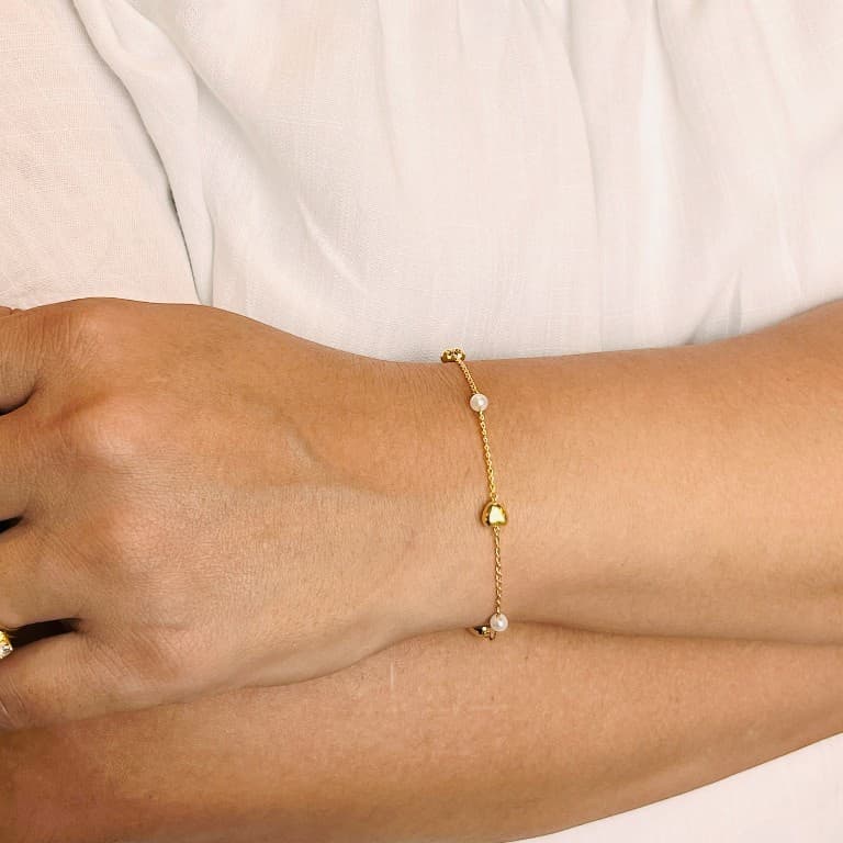 Pulseira Corações com Pérolas Banhada a Ouro 18K — default