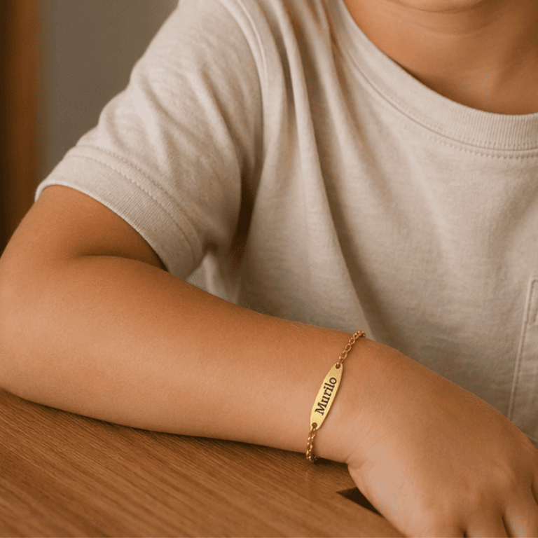 Pulseira Infantil com Plaquinha para Personalização Banhada a Ouro 18K