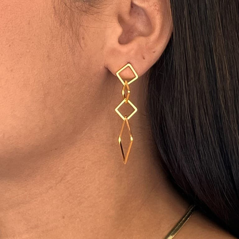 Brinco Losango Banhado a Ouro 18K — default
