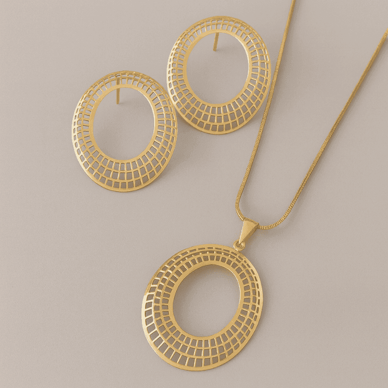 Conjunto com Corrente Diamantada e Pingente Vazado Banhado a Ouro 18K — default
