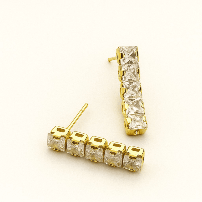 Brinco com Pedras Quadradas Banhada a Ouro 18K — default