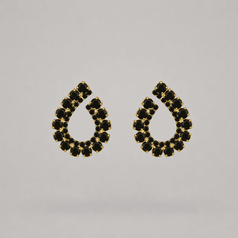 Brinco Oval Cravejado Banhada a Ouro 18K — default