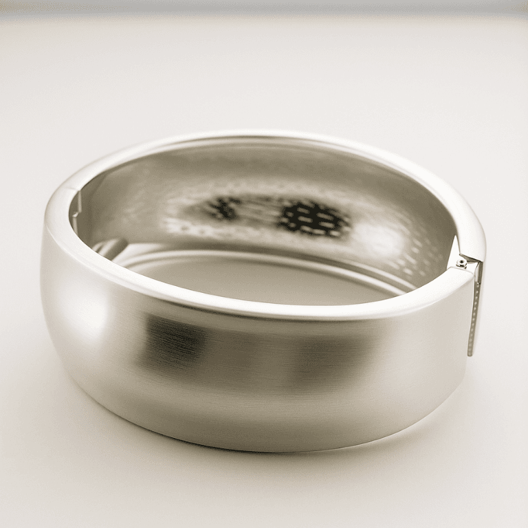 Bracelete Liso Banhado a Ouro 18K — Prateado